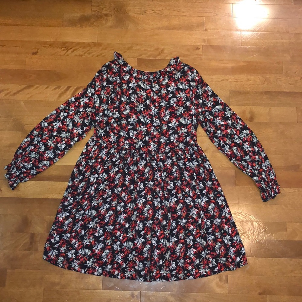 Zara Flirty Floral Dress - Picture 5 of 5
